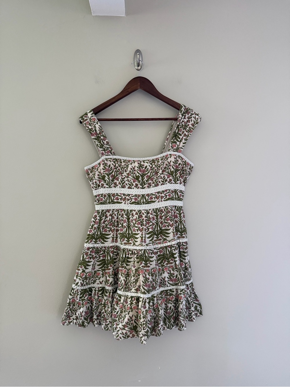 Saylor Floral Botanical Lace Trim Tiered Mini Dress | Size: M